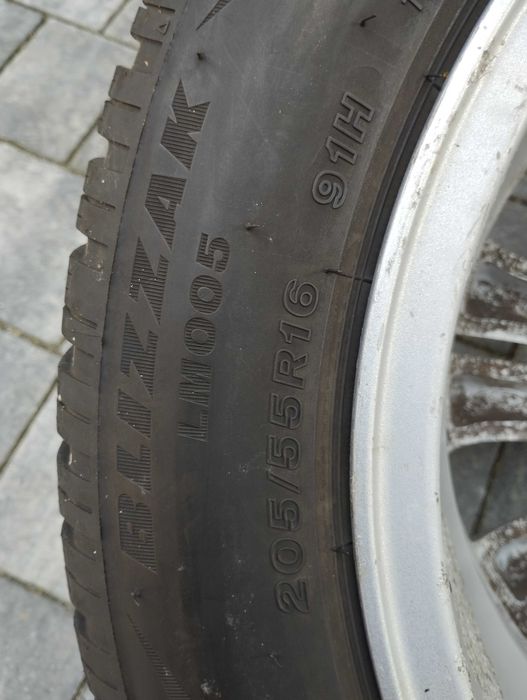 Zimowe 205/55R16 FORD Bridgestone