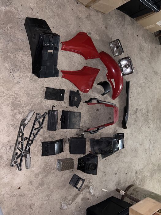 Kawasaki gpz400 f2 peças ( ler anuncio)