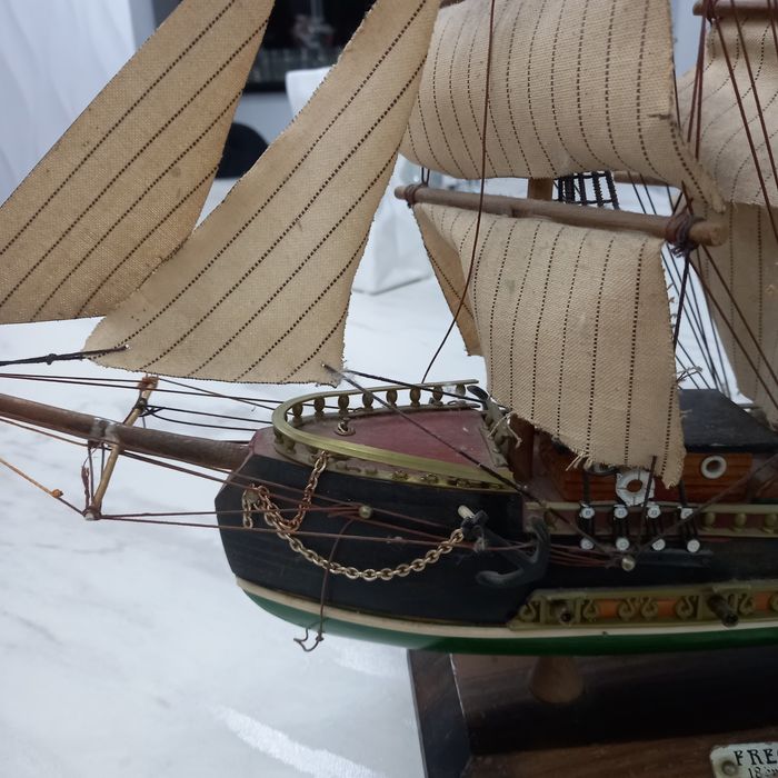 Model drewniany okrętu