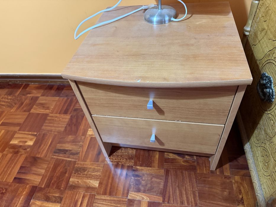 Cama solteiro sommier + colchao + mesa de cabeceira