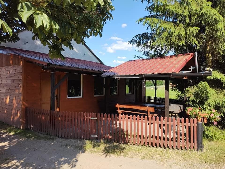 Domki letniskowe nad jeziorem,las,wędkowanie.