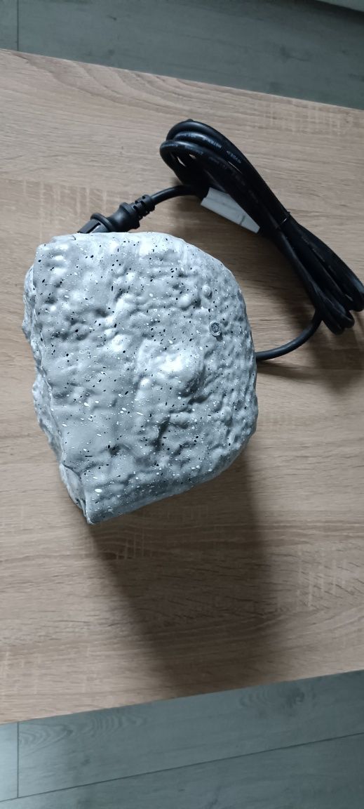 Gniazdo ogrodowe kamień z czujnikiem zmierzchu