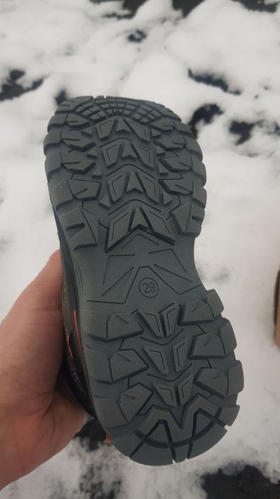 дитяче нове зимове взуття Vty , розмір 29