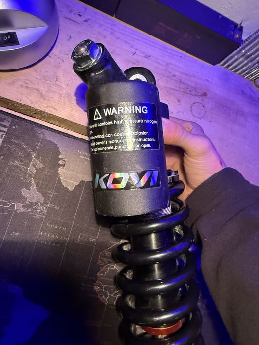 Задній амортизатор kovi advance