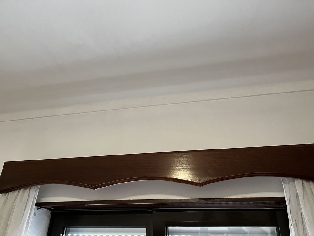 Suporte para cortinas com calha