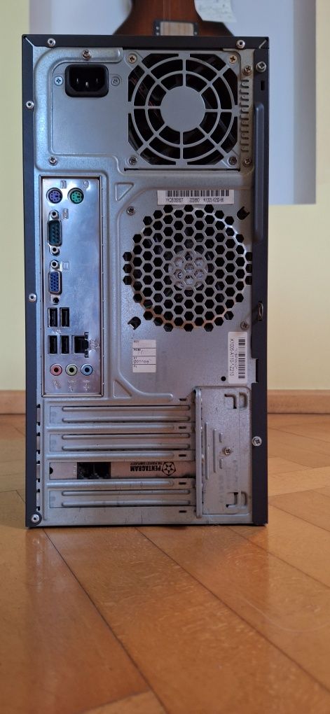 Komputer stacjonarny Fujitsu Intel