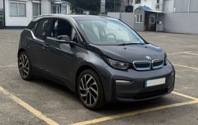 Аренда электромобиля   BMW I3 42,5кВт 2020г