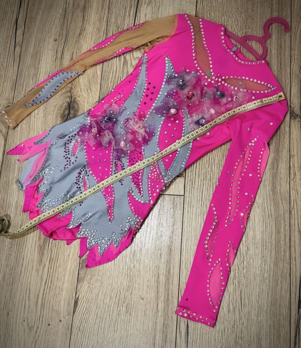 Strój startowy do gimnastyki artystycznej