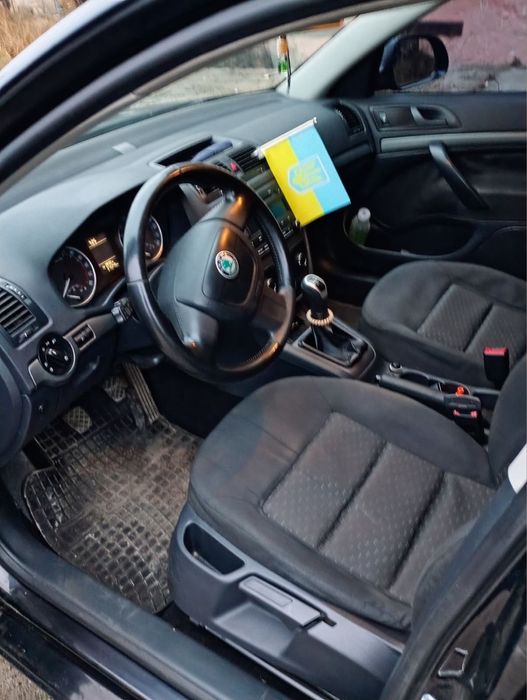 Шкода Skoda Октавія 1.6 дизель.
