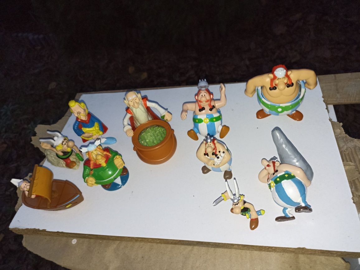 10 starych vintage figurek z bajki Asterix i Obelix