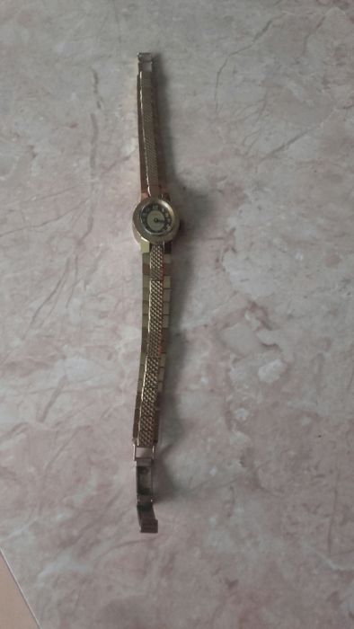 Stary zegarek czajka