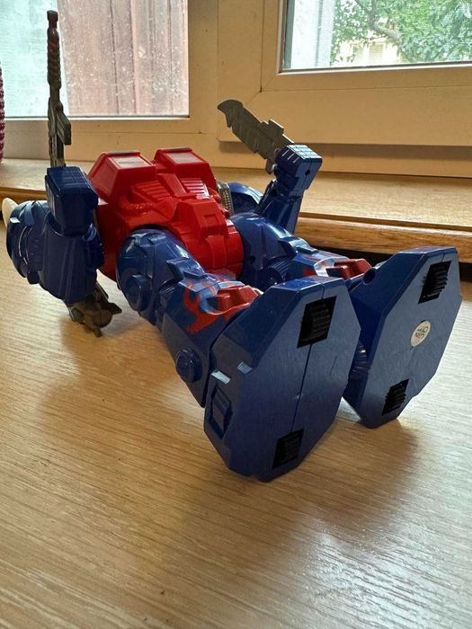 Інтерактивний робот Оптімус Прайм висотою 23 см