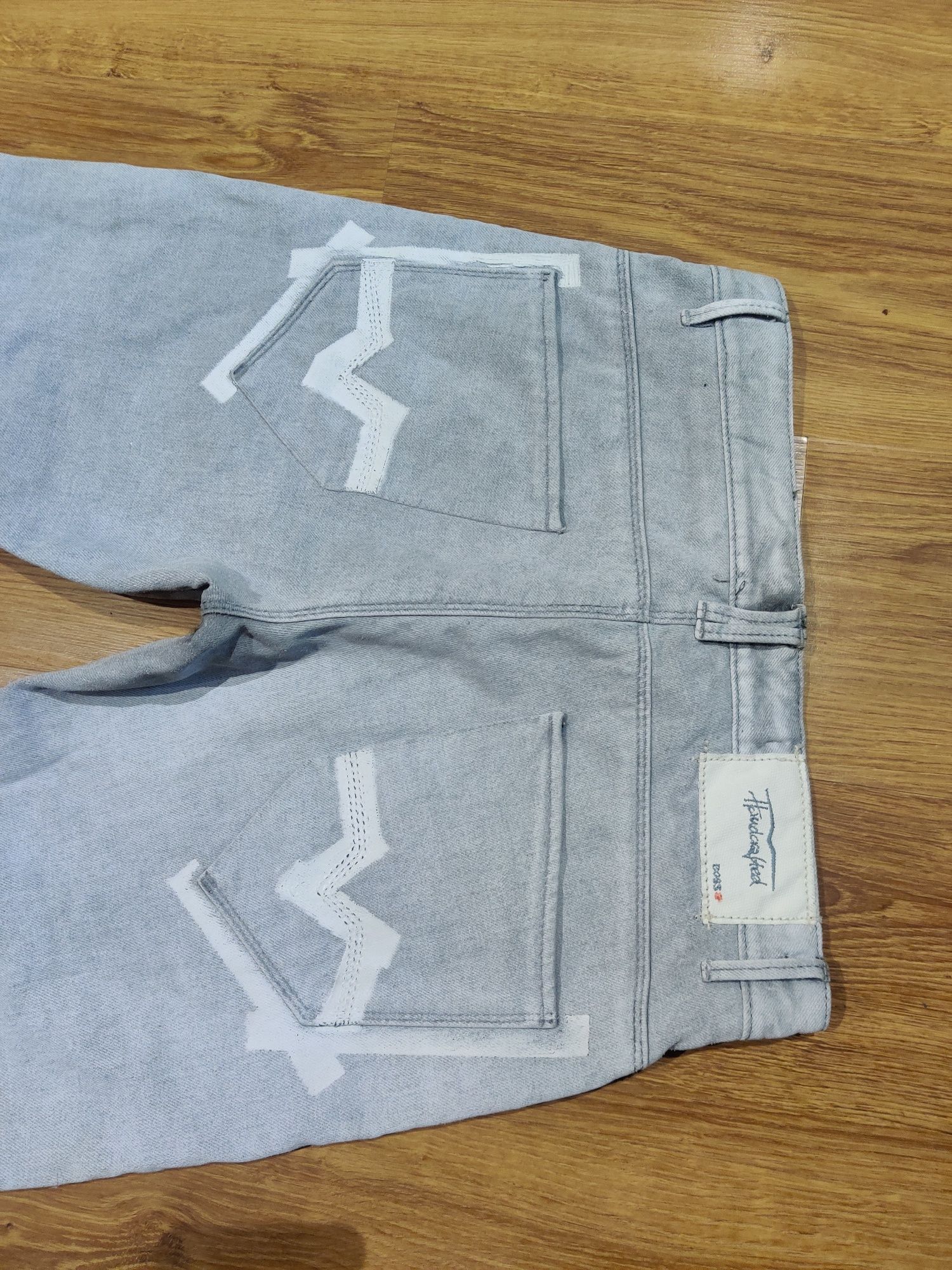 Spodnie męskie jeans jeansy Hugo Boss 33 34 handcrafted szare