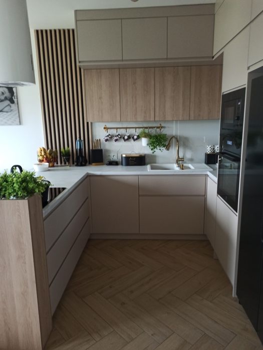 Lamele scienne 13 sztuk + listwy czarne