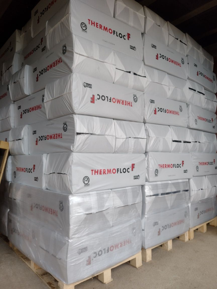 Ocieplenie skosów poddasza celulozą 30 cm