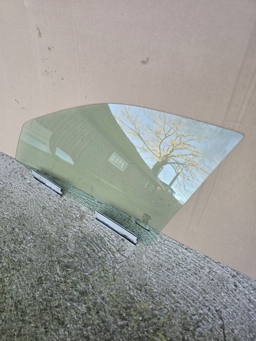 Szyba przednia lewa Volvo S80  98 -05  PODWÓJNA