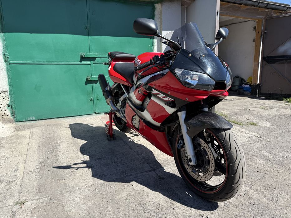 Yamaha R6 rj03 2001r