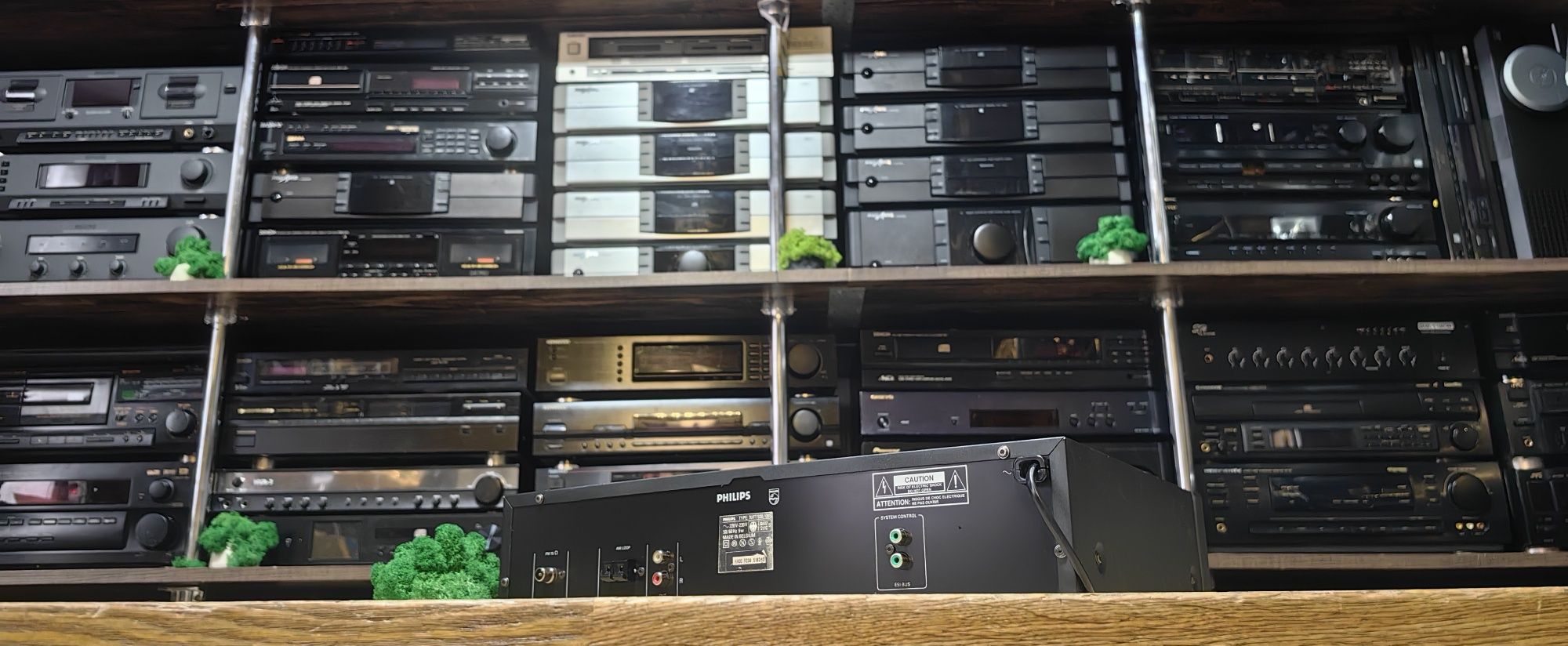 Тюнер Philips FT930