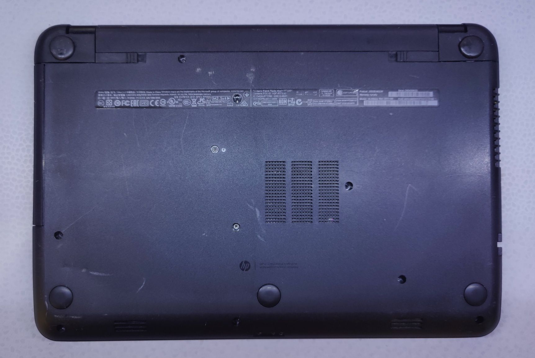 HP Pavilion 15-r084no