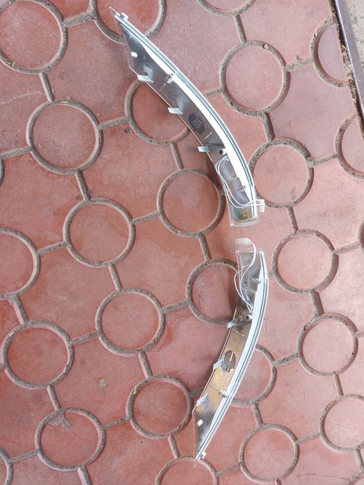 Поворот поворотник в зеркало VW Touareg GP 2007-2010 розборка шрот