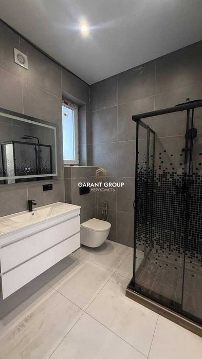 Будинок з терасою в Червоному Хуторі