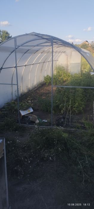 Продам теплицю каркасну з нержавіючої сталі.