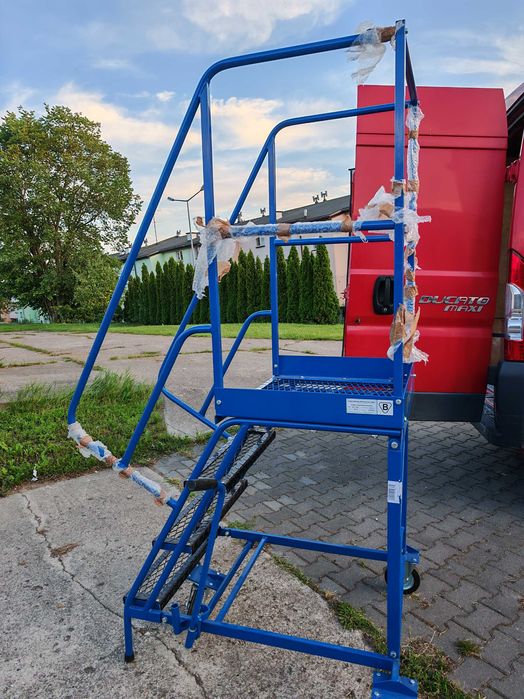 Drabina magazynowa jezdna trójkołowa DMP 1000 mm podest jezdny 3+1 1M