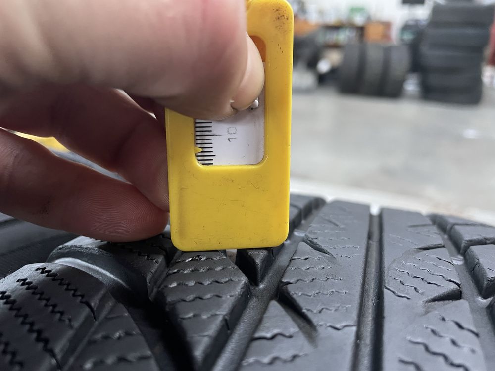 2x opony 215/65/17 bridgestone blizak zimowe 2022 rok