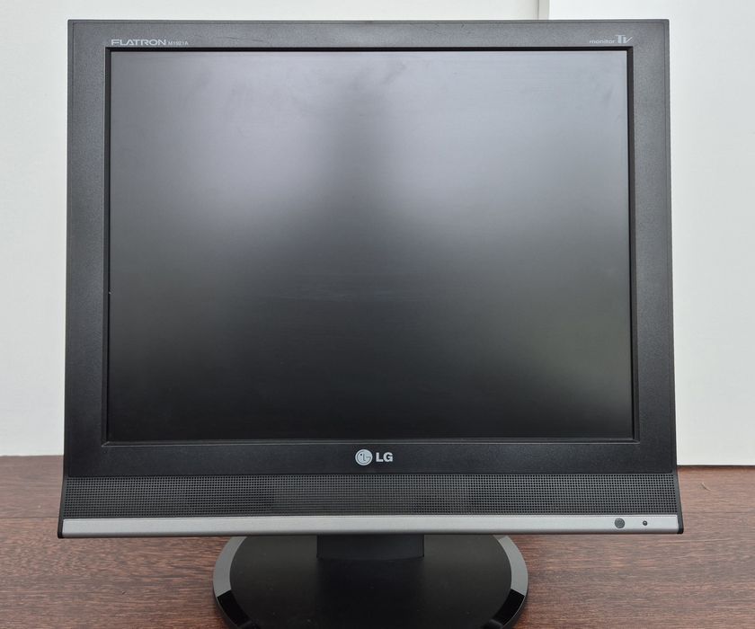LG TV e Monitor de PC, 48cm - 19"