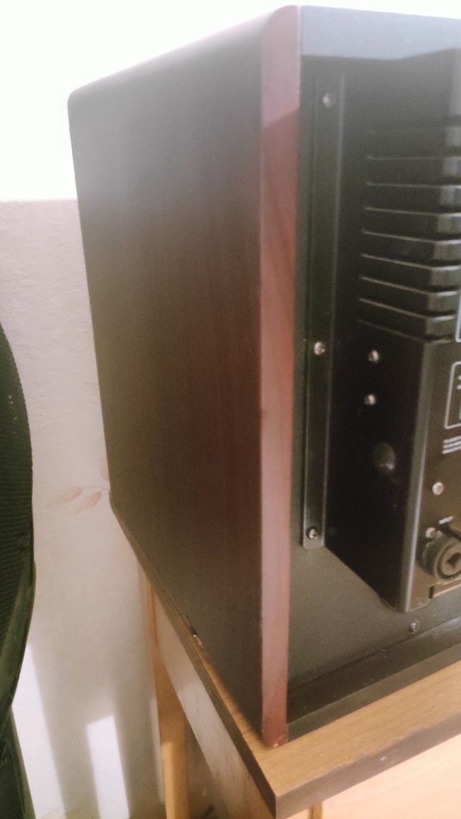 Monitor odsłuchowy Studiomaster M6B