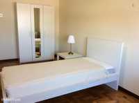 205767 - Quarto com cama de solteiro em apartamento com 4 quartos