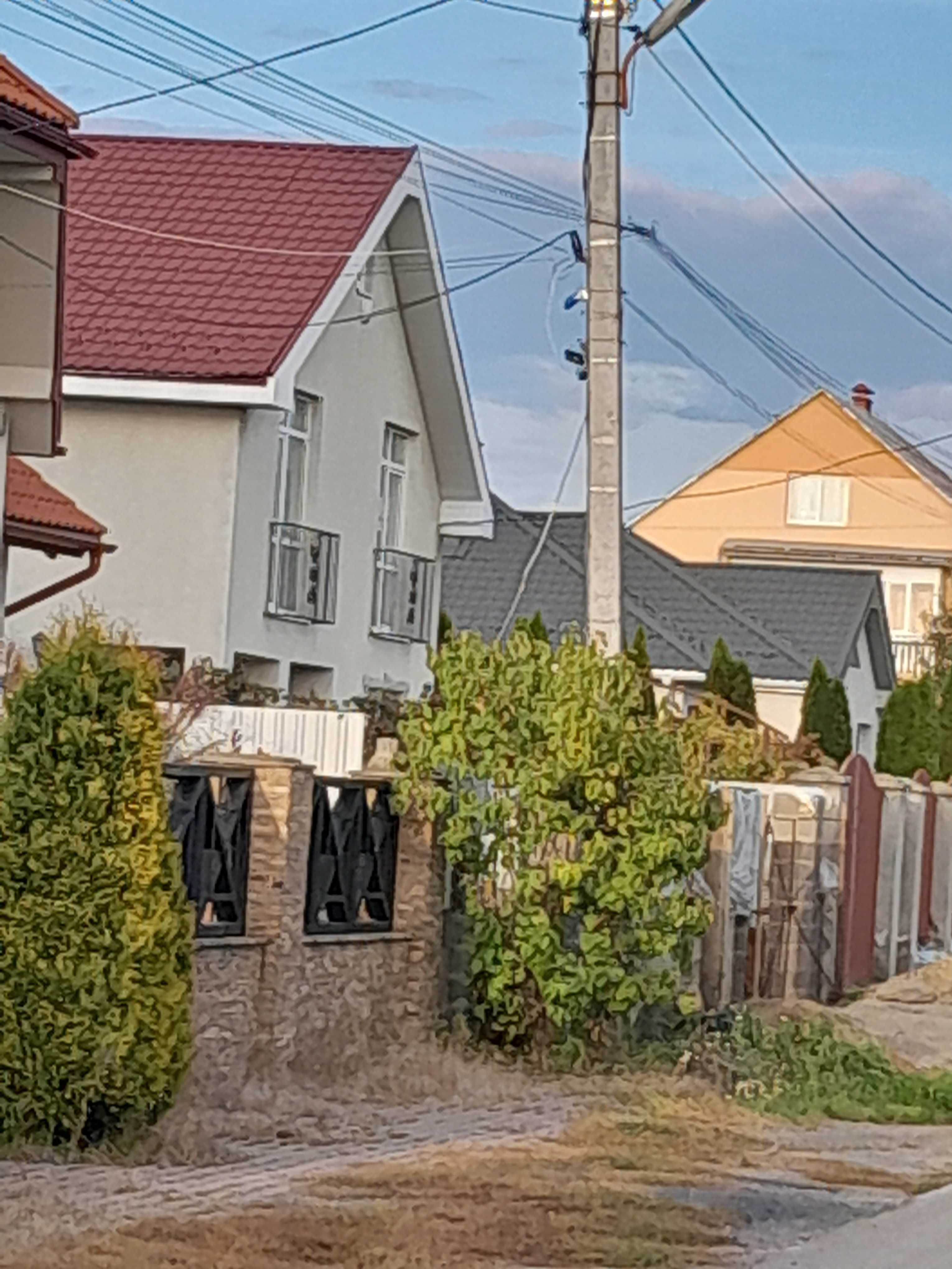 Продам новий будинок на околиці Ужгорода, район Доманинці
