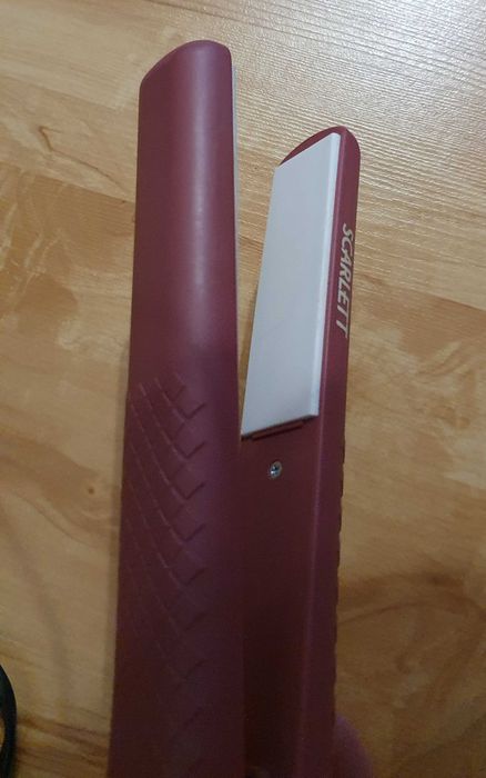 Вирівнювач для волосся Scarlett SC-068, утюжек для волос, стайлер