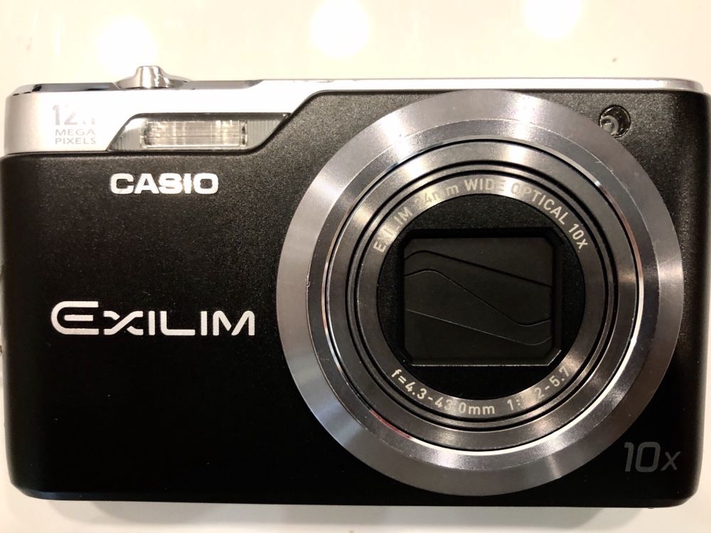 CASIO Exilim EX-H5 (12.1 Mega Pixels)
