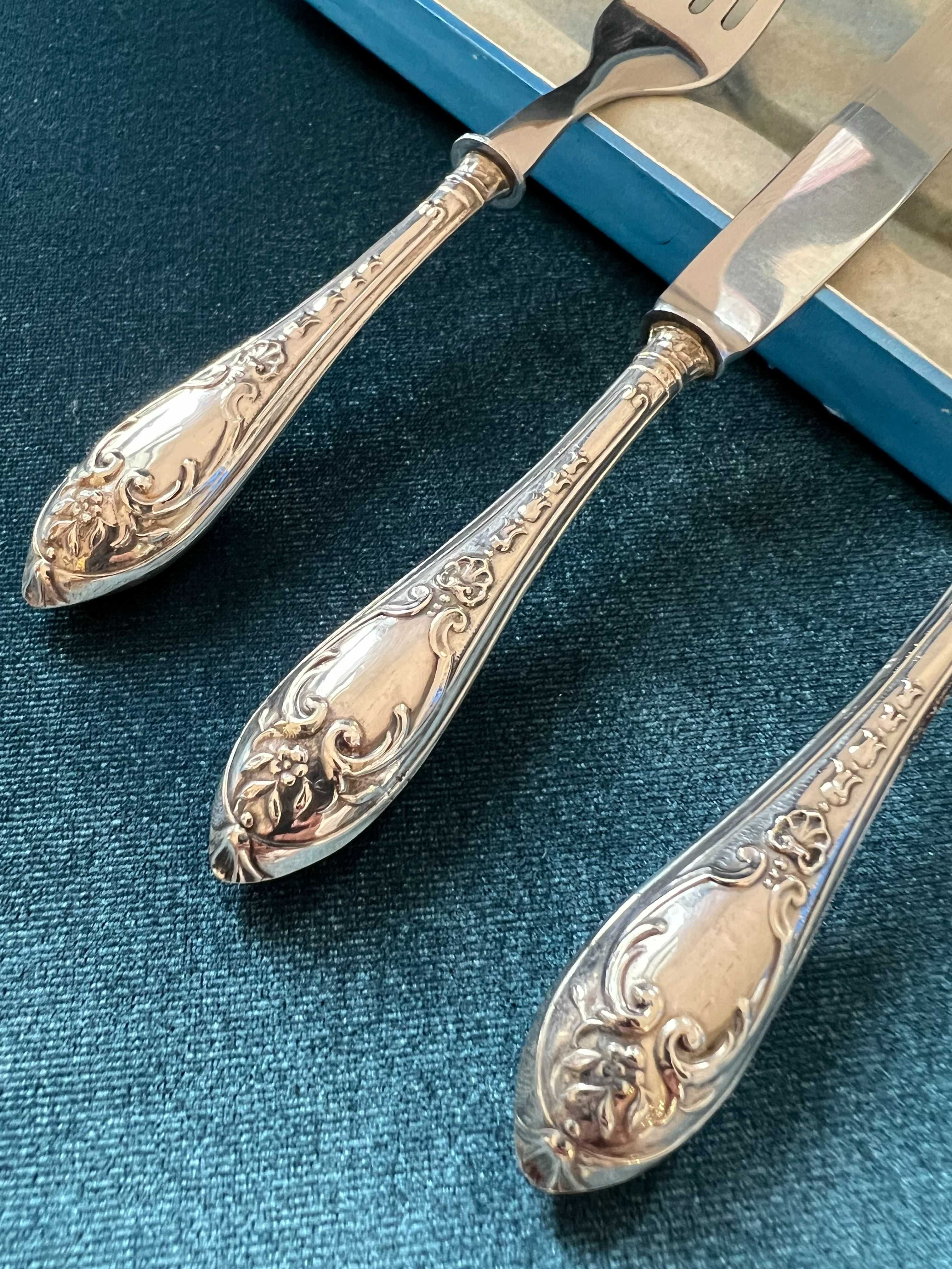 Conjunto de Talheres Colher Garfo Faca Criança Cabo em PRATA em Estojo