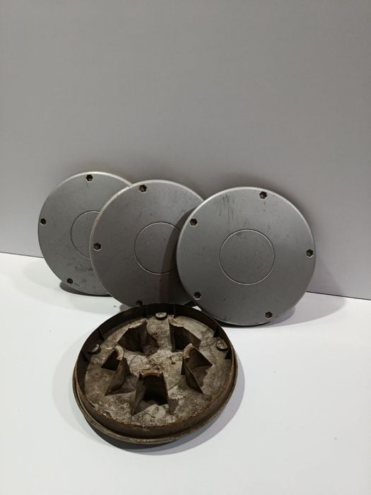 Ковпаки на Скудо, Джампі, Партнер оригінал