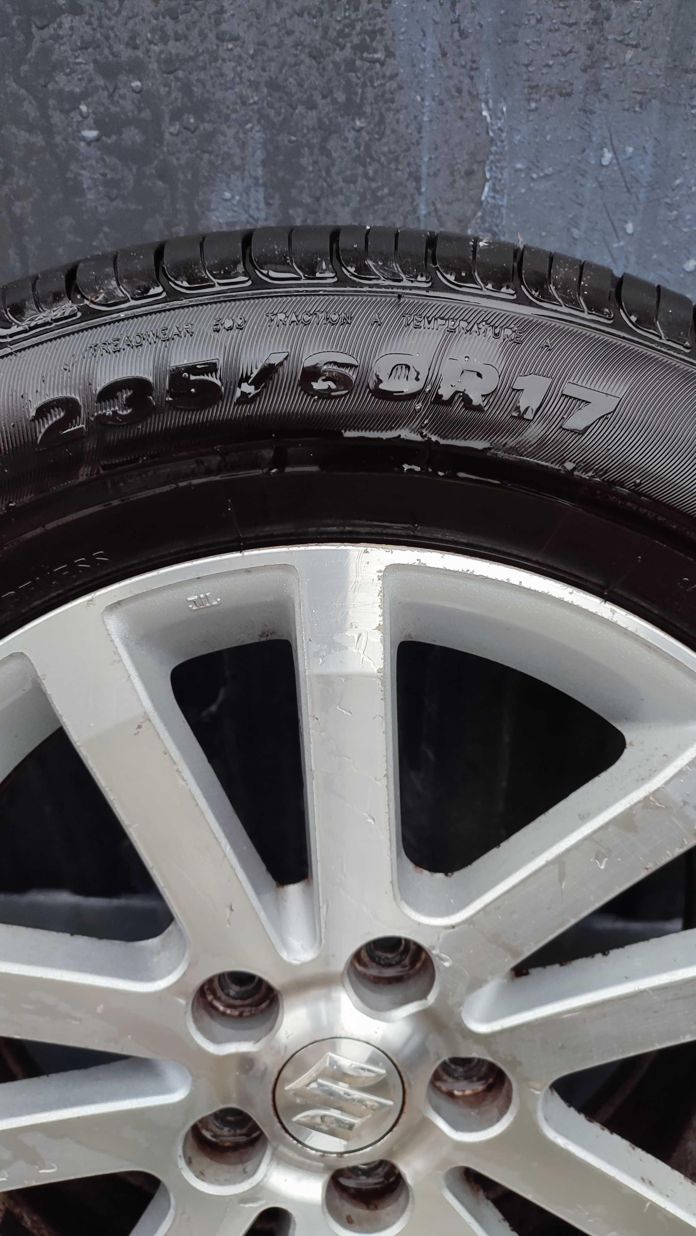 Felgi z oponami do Suzuki Vitara 235/60 R17 cali