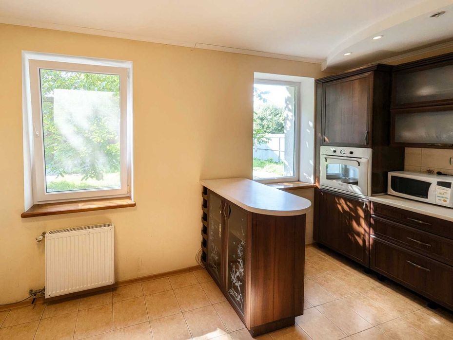 Будинок  20 км від Рівного в Зорі