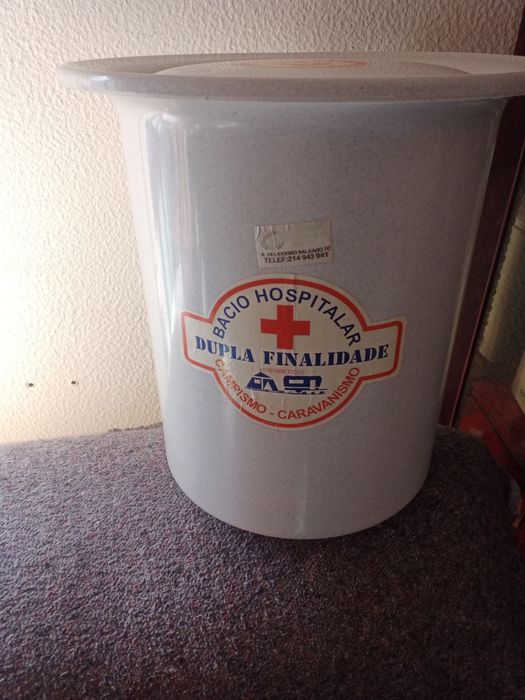 Bacio hospitalar e de campismo