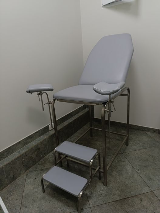 Гінекологічне крісло, медичне обладнання