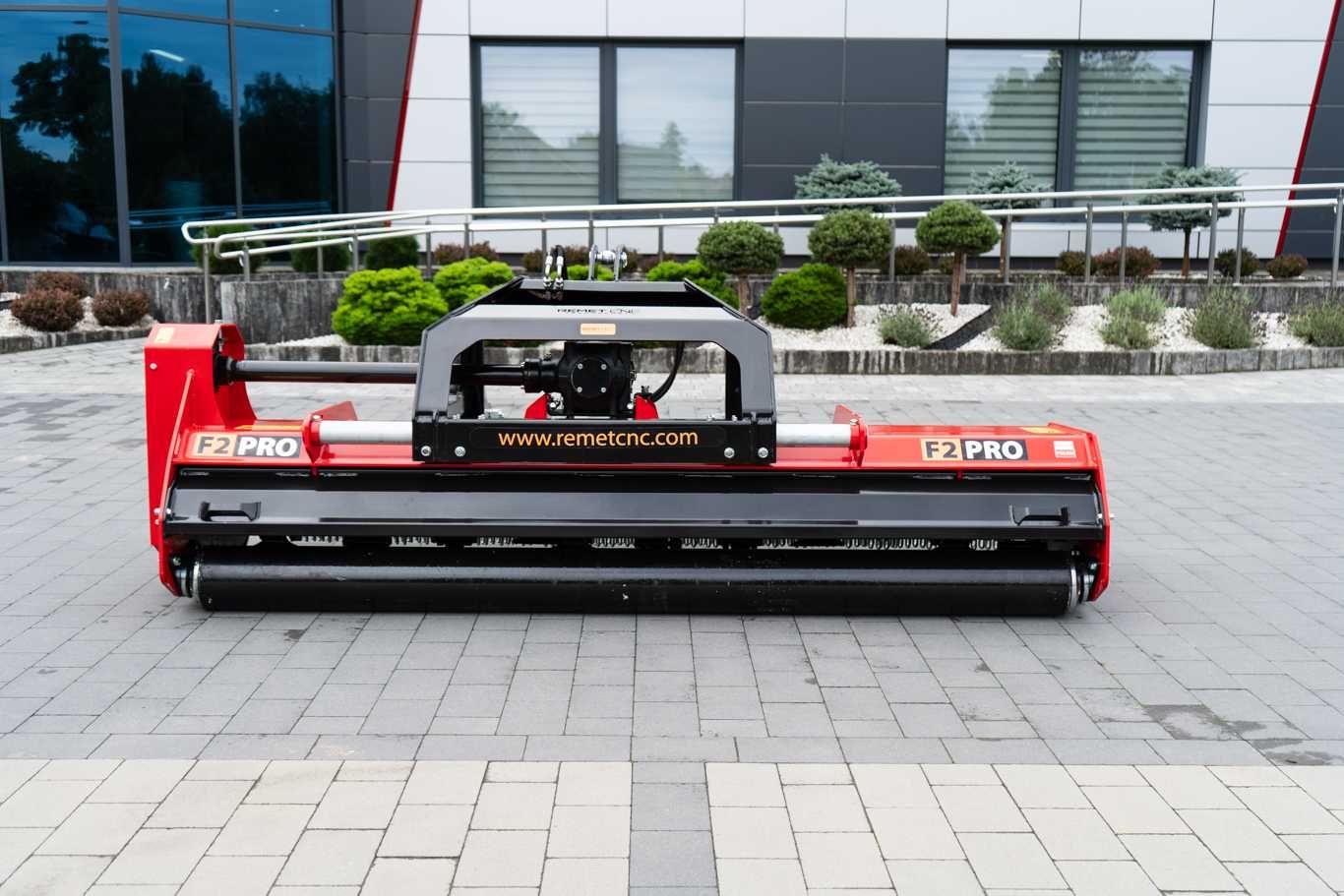 CIĘŻKA KOSIARKA BIJAKOWA F2-300 PRO z przesuwem hydraulicznym