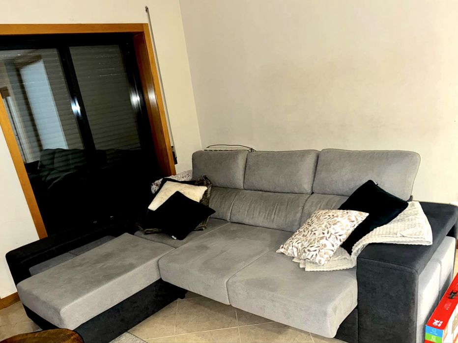 Sofa com chaise removivel