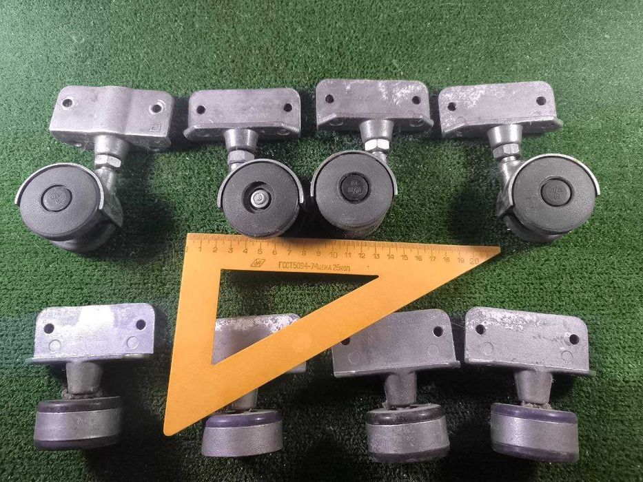 Колеса з крісіл на алюміневих кріпленнях срср бу .