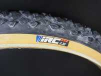 NOS opona IRC V-Claw 26x2.35” skinwall