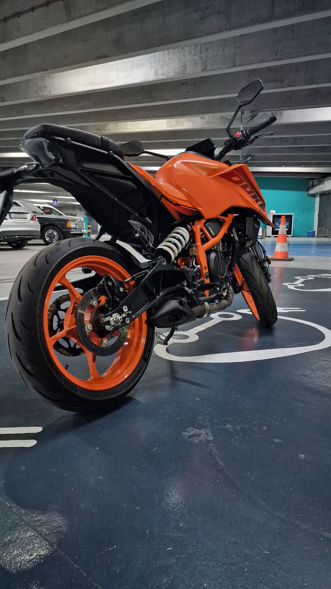 Mota Ktm duke 390