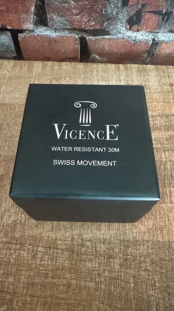 Zegarek Vicence Ceramic Chronograph z 585p zlotą ramka