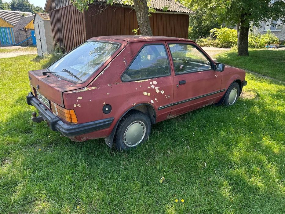 Продам форд ескорт 1.1