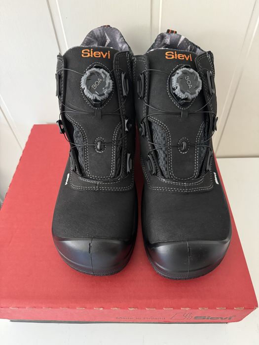 Nowe Buty robocze sievi 43 zapięcie boa