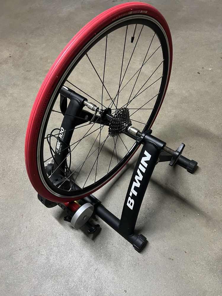 Rolo de Treino Btwin 100 + roda com shimano 105 11v