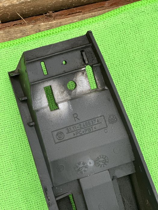 BMW E39 кронштейн М бампера R правий М пакет е39 Кріплення Передній М